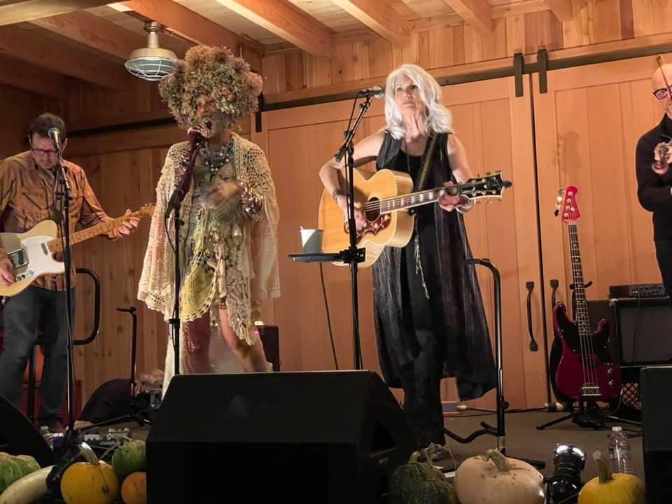 Emmylou Harris performs at Haystack Farm with Taylor Mac on Saturday, Sept. 18, 2021. (Gary Saperstein)