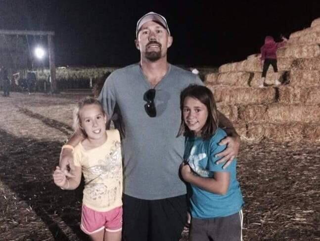 Everett Reep, 45, of Rohnert Park and his two daughters, Kyra, 11, and Alyssa, 9. (Rohnert Park Department of Public Safety)