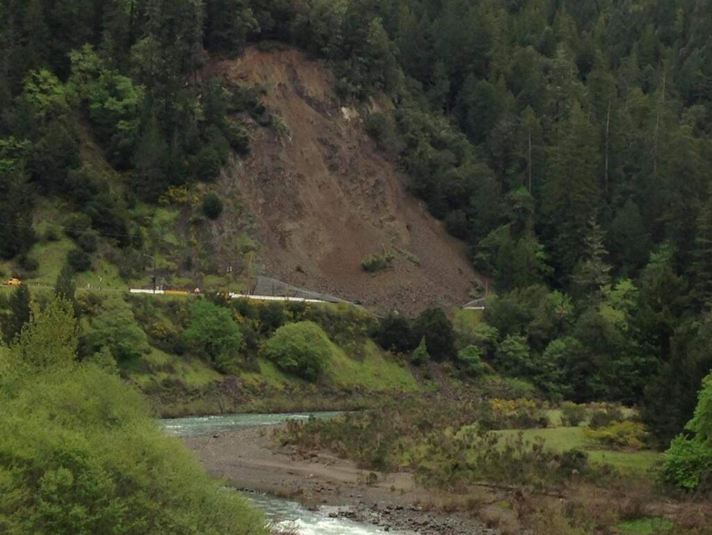 A weekend landslide has closed Highway 101 in northern Mendocino County. (CALTRANS DISTRICT 1/ FACEBOOK)