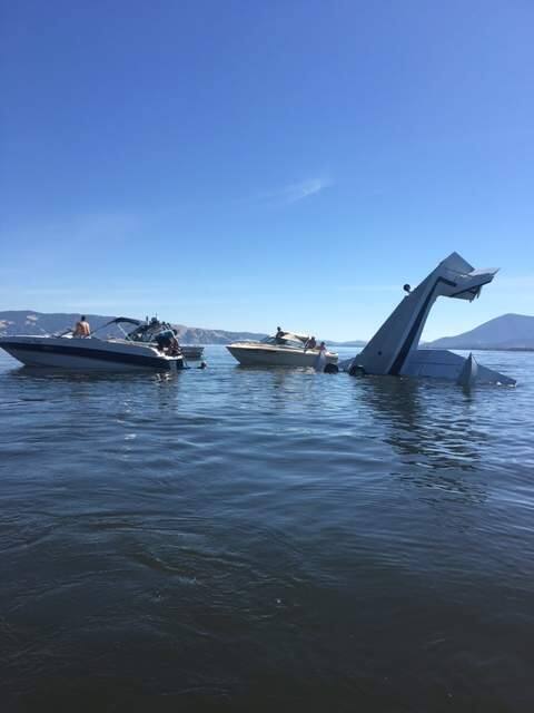 A twin engine private sea plane crashed in Clear Lake on Saturday morning, Sept. 17, 2016. (Courtesy of Jessica Kilcullen)