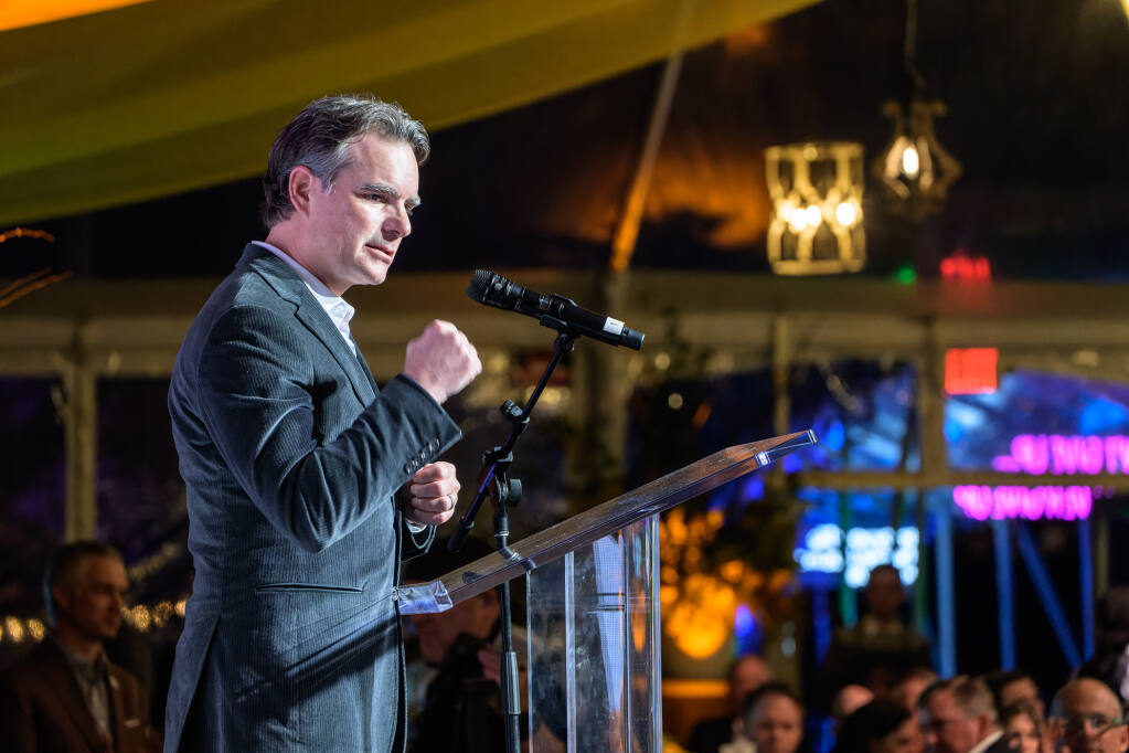 Four-time NASCAR Cup Series champion Jeff Gordon pledges $1.5 million to co-fund three V Foundation All-Star grants for pediatric cancer research at the 2023 Sonoma Epicurean Epic Feast and Auction at the Montage Healdsburg in Sonoma County. (Bob McClenahan Photo)