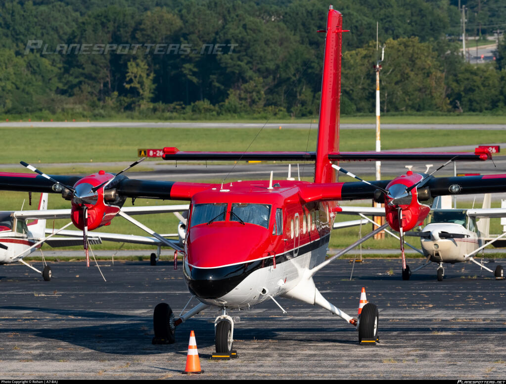 The plane identified in Saturday's crash off the San Mateo Coast is a Viking Air DHC-6-400 Twin Otter, tail number N153QS, shown at Atlanta Fulton County (Brown Field) on Aug. 14, 2022. (Via planespotters.net)