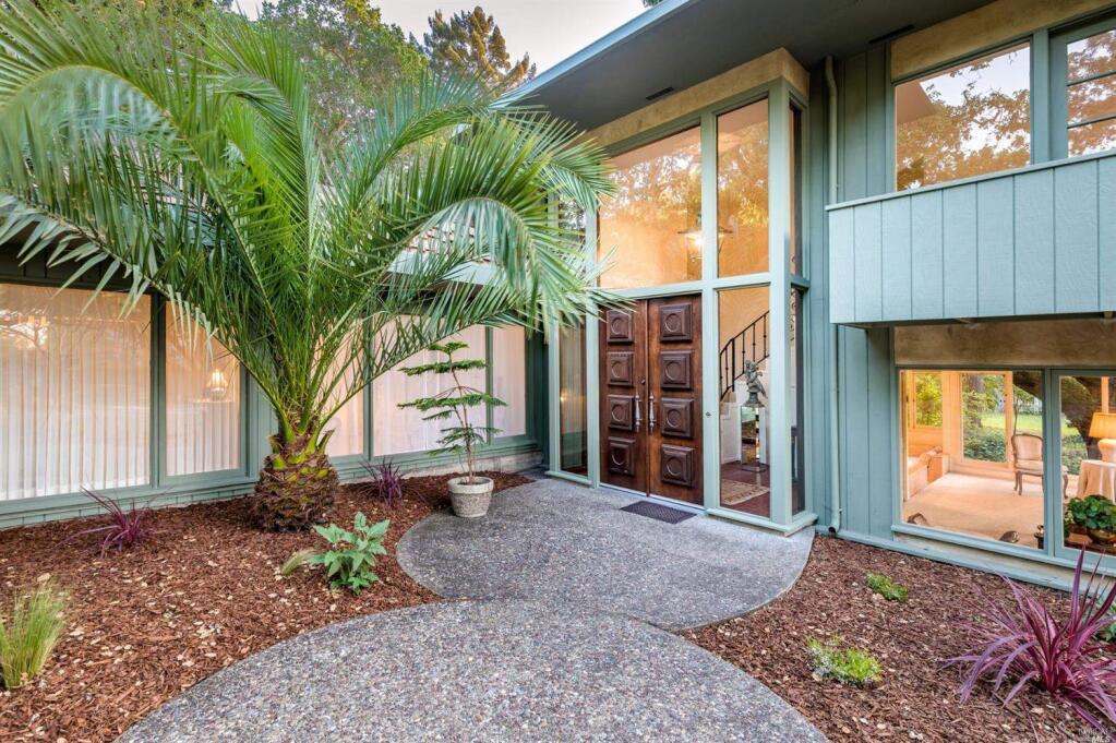 640 Sunnyslope Ave. was built in 1968 in the mid-century style. Property listed by Timo Rivetti/Keller Williams Real Estate,rivettirealestate.com, 707-477-8396. (Photos courtesy of BAREIS M