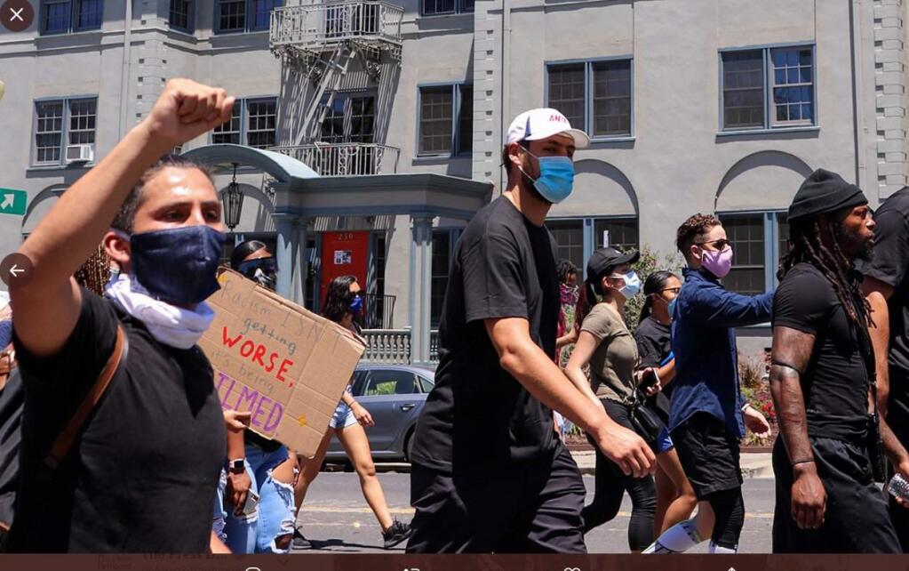 Warriors' Klay Thompson at a police protest in Oakland, Wednesday, June 3, 2020 (Golden State Warriors/Twitter)