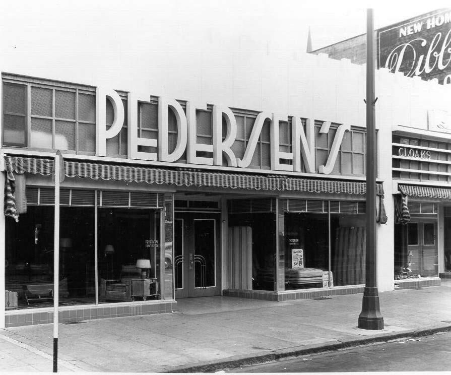 Pedersens Furniture located at 635-4th St. in Santa Rosa in 1937. (Courtesy of the Sonoma County Library)