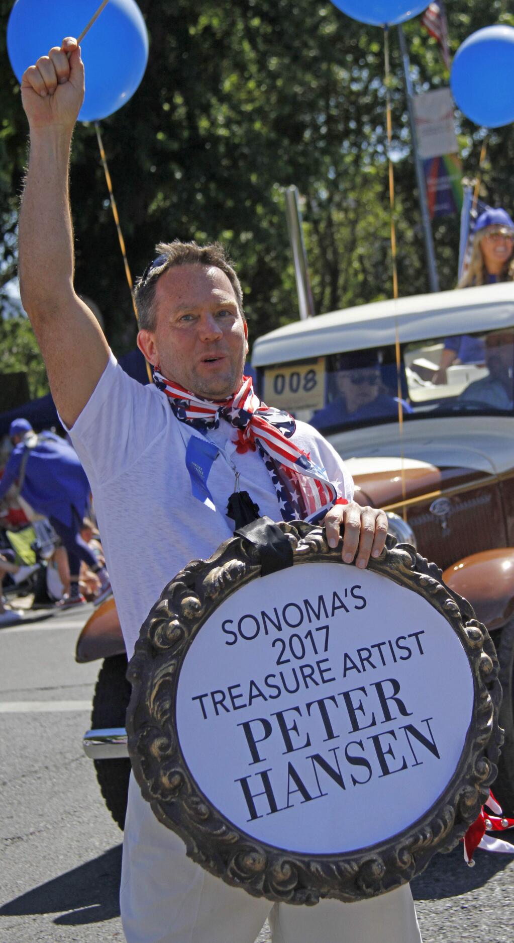 Sonoma's 2017 Treasure Artist Peter Hansen was having a great time during Sonoma's annual July 4 parade Tuesday. Photos by Bill Hoban/Index-Tribune