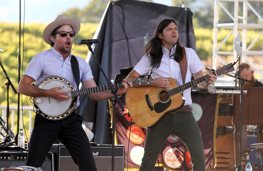 Scott and Seth Avett of The Avett Brothers perform during the 2018 Sonoma Harvest Music Festival at B.R. Cohn Winery. The festival will return to the winery this October, after a two-year hiatus. (Darryl Bush / For The Press Democrat)