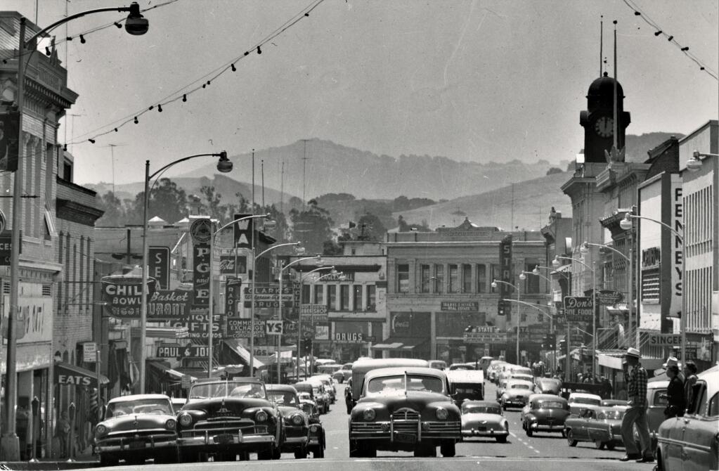Petaluma’s Main Street with four lanes looking south from Washington Street, 1950 (photo Petaluma Historical Library & Museum)