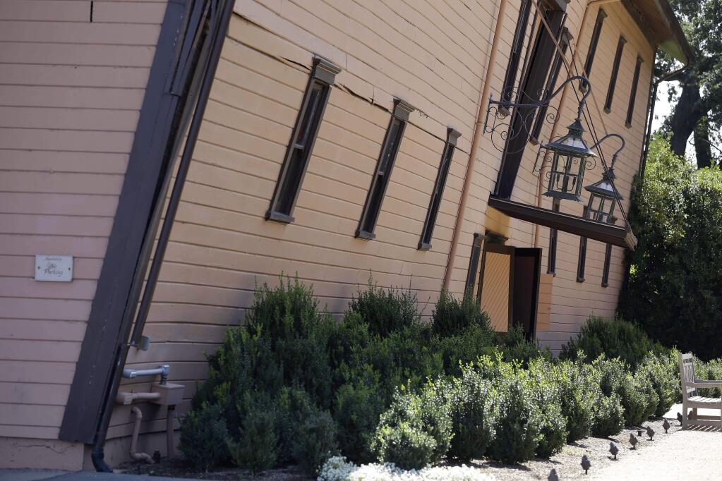 The earthquake-damaged Trefethen winery building in Napa after the 2014 earthquake. (ERIC RISBERG / Associated Press)