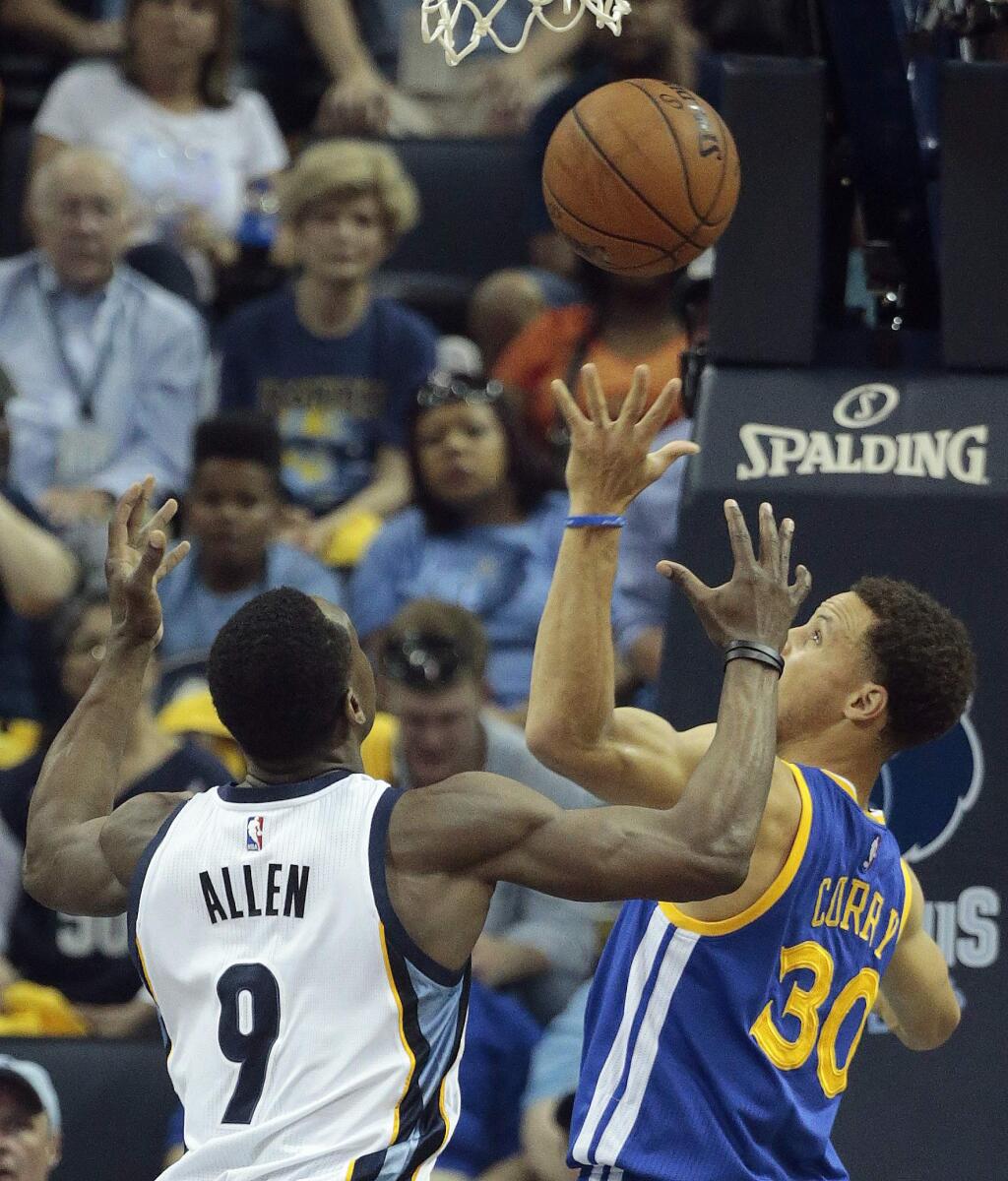Golden State Warriors guard Stephen Curry (30) and Memphis Grizzlies forward Tony Allen (9) vie for a loose ball in the first half of Game 3 of a second-round NBA basketball Western Conference playoff series Saturday, May 9, 2015, in Memphis, Tenn. (AP Photo/Mark Humphrey)