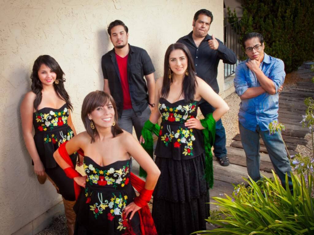 Band Los Cenzontles will perform live at Weill Hall on Thursday, Nov. 12. (Courtesy photo)