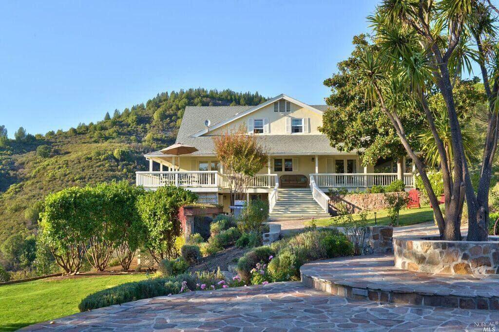 A former retreat, 1750 Moon Mountain Road in Sonoma, is on the market for $5,675,000. See what this 6 bed/5 bath 3,684 sqft home has to offer. Property listed by Mark Stornetta/ Alain Pinel Realtors, mstornetta.apr.com, 707-721-1111. (Courtesy of NORCAL MLS)
