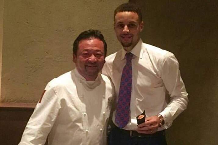 Ken Tominaga and Warriors' Stephen Curry at PABU in San Francisco on Tuesday, May 10, 2016. (WWW.FACEBOOK.COM)