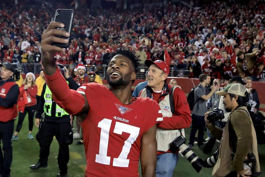 Wide receiver Emmanuel Sanders' stay in San Francisco was brief but productive, as the midseason acquisition will reportedly be moving on to the Saints. (Kent Porter / The Press Democrat)