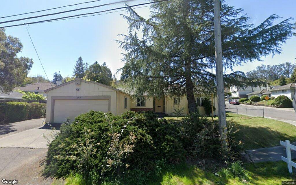 1297 Magnolia Avenue (Google Street View)