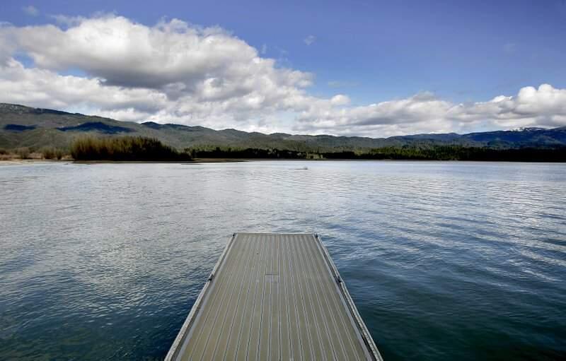 News/--On February 26 2009, the Fullers Grove launch ramp is floating and reading for business at Lake Pillsbury. (Kent Porter / The Press Democrat)2009