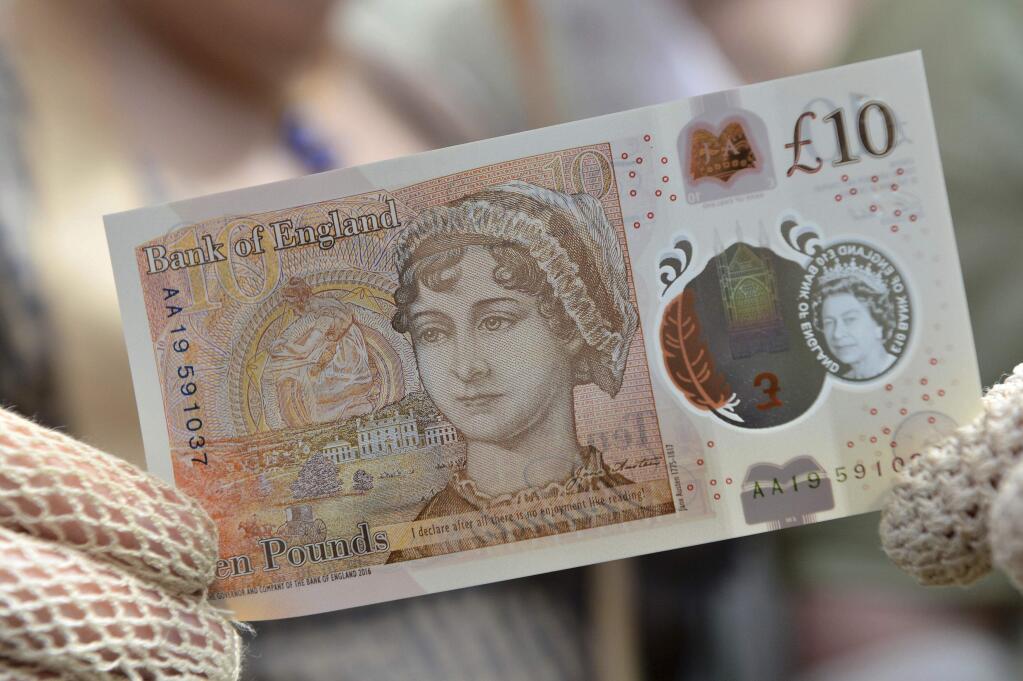 A new British 10 pound note marks the 200th anniversary of Jane Austen's death. (CHRIS J. RADCLIFFE / Press Association)