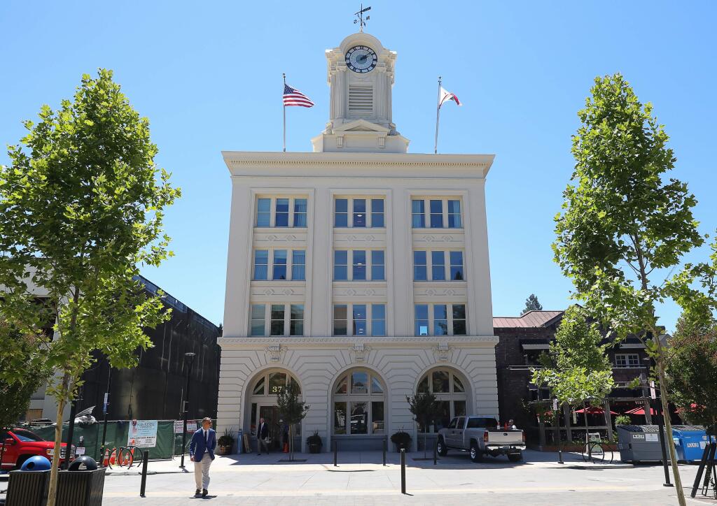 Hotel E occupies the stately Empire Building on Old Courthouse Square in Santa Rosa. (CHRISTOPHER CHUNG/ PD)