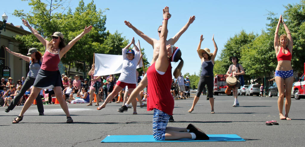 Yoga in the 2015 Sonoma July 4th Parade. Sarah Stierch photo (CC)