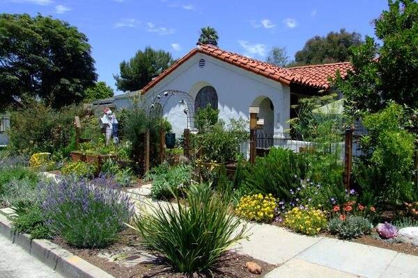 A discussion of native California garden options.