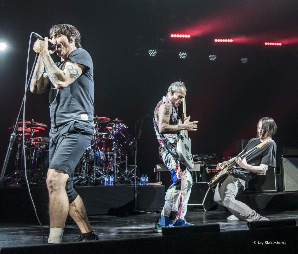 Red Hot Chili Peppers perform at the second Band Together benefit concert in San Francisco on Thursday, Dec. 14, 2017, which raised $4 million for North Bay fire relief. (Photo: ©Jay Blakesberg)