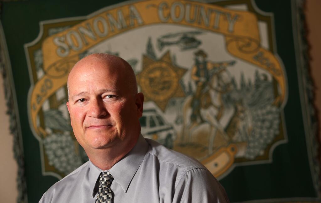 Sonoma County Sheriff Steve Freitas is stepping down 17 months early.