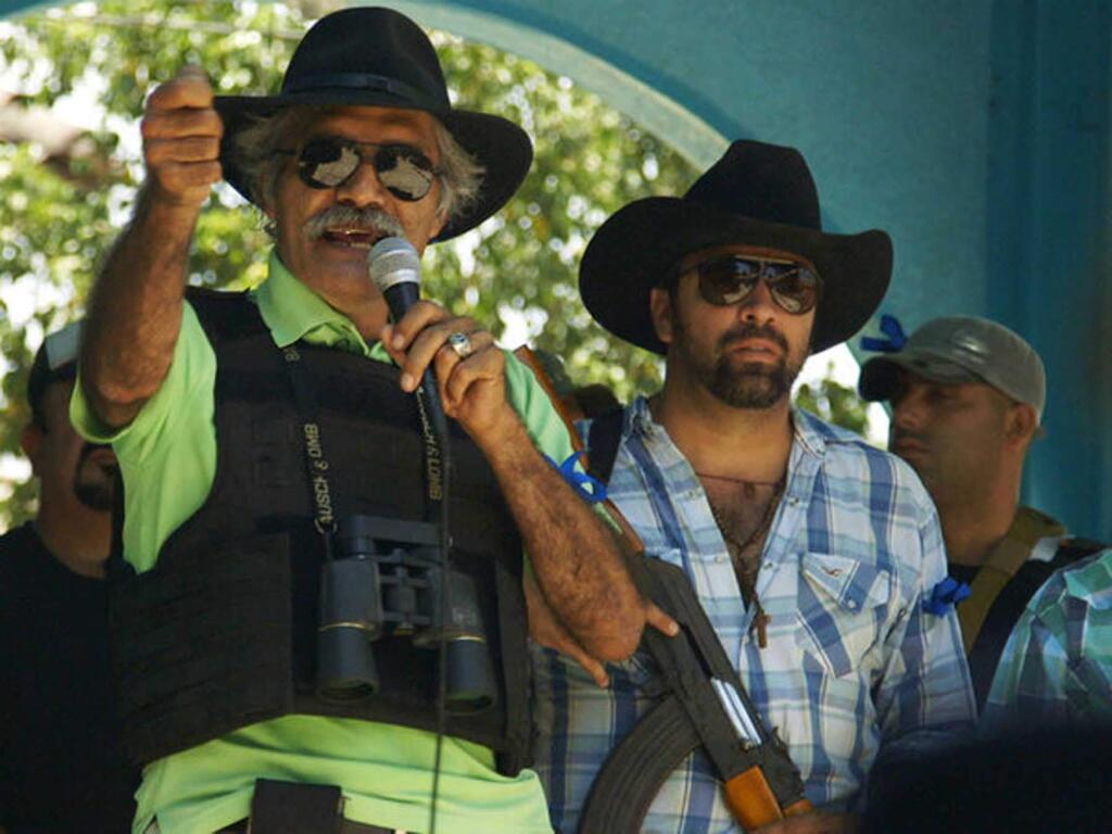 A&EIndieFilms'El Doctor' Jose Mireles (speaking) leads the Autodefensas citizen uprising against the violent Knights Templar drug cartel in Mexico.
