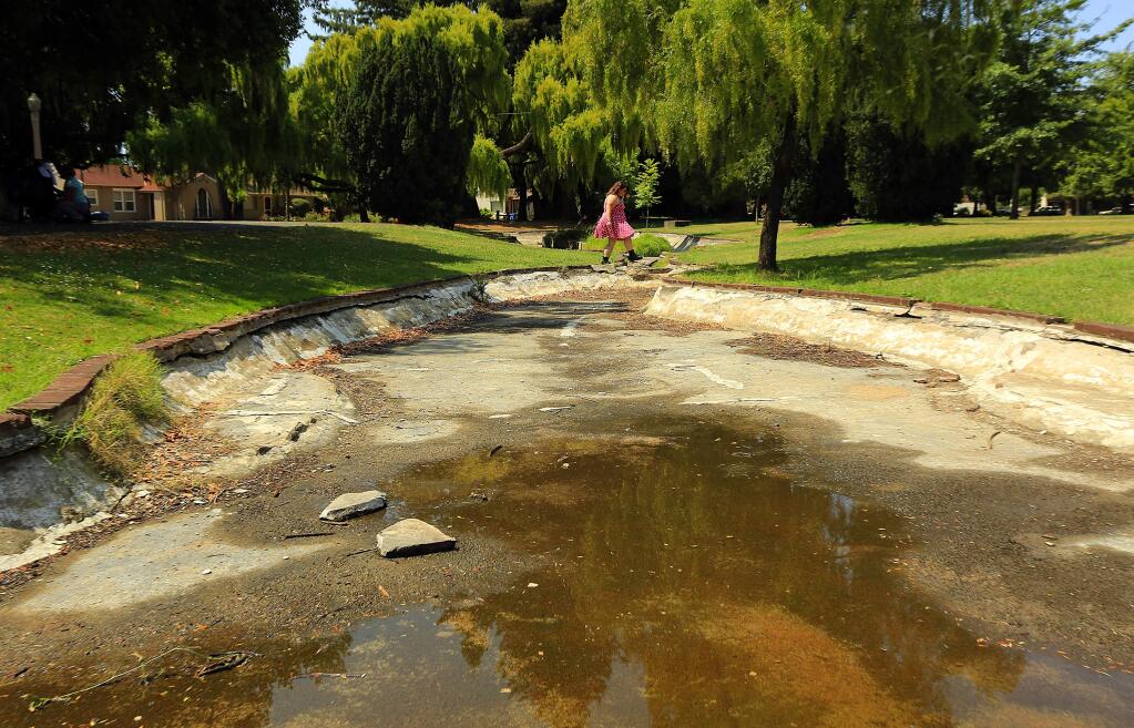 The ponds at Julliard Park in Santa Rosa remain dry due to the drought. (JOHN BURGESS/The Press Democrat)