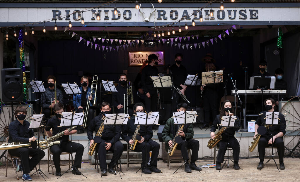 The West County High School jazz band performs at the Rio Nido Roadhouse. (KENT PORTER / The Press Democrat)