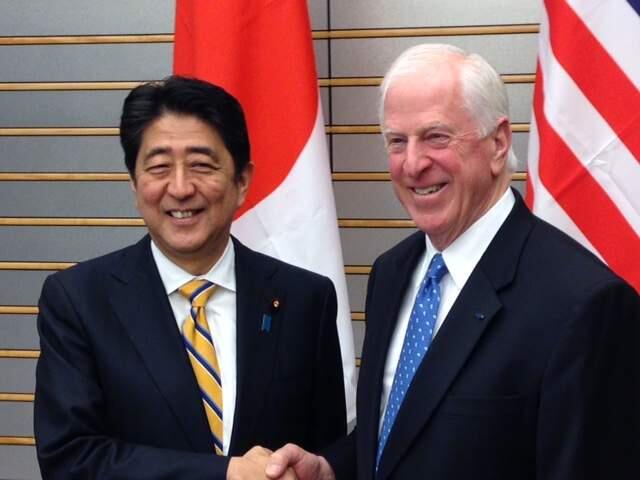 Rep. Mike Thompson, D-St. Helena, shakes hands with Prime Minster Shinz Abe in Japan. ( MIKE THOMPSON )