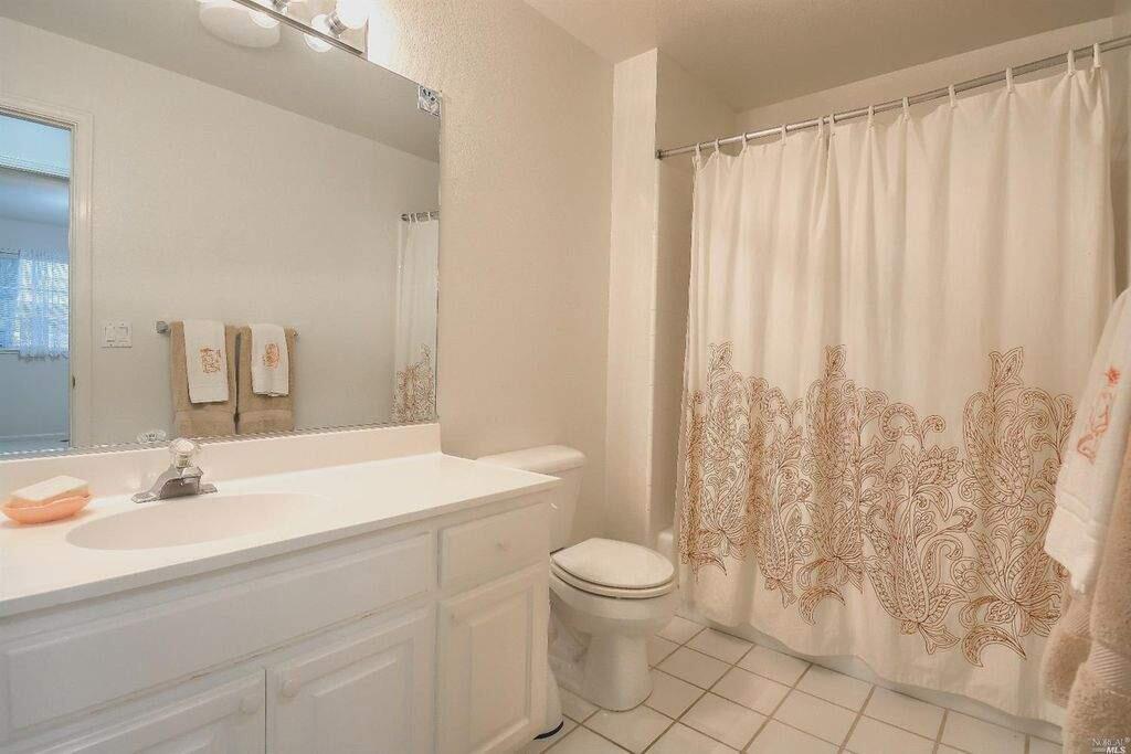 A full bathroom at 211 Photinia Place, Petaluma. Property listed by Peg & Jeremy King/ Coldwell Banker, pegking.com, (707) 953-5707. (Courtesy NORCAL MLS)