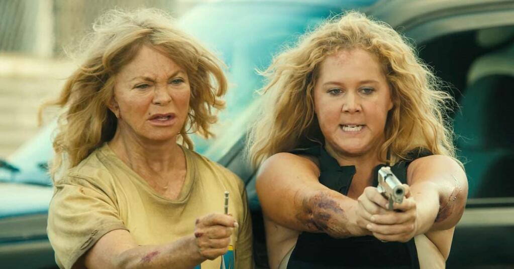 Goldie Hawn and Amy Schumer are wasted in 'Snatched.'