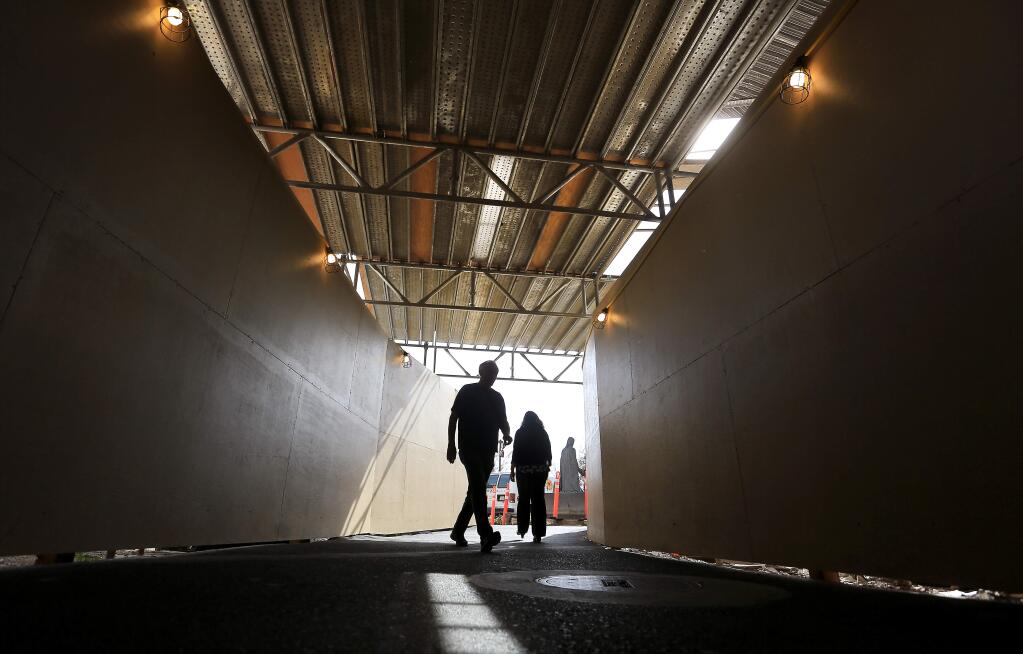 The entrance to Memorial Hospital is still under construction in Santa Rosa, Wednesday Feb. 25, 2015. (Kent Porter / Press Democrat) 2015