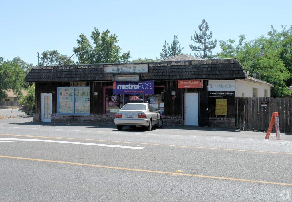Storefront for lease on Highway 12.