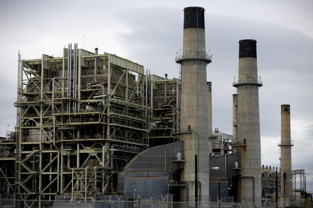 The AES Power Plant in Redondo Beach on Jan. 28, 2021. Photo by Shae Hammond for CalMatters