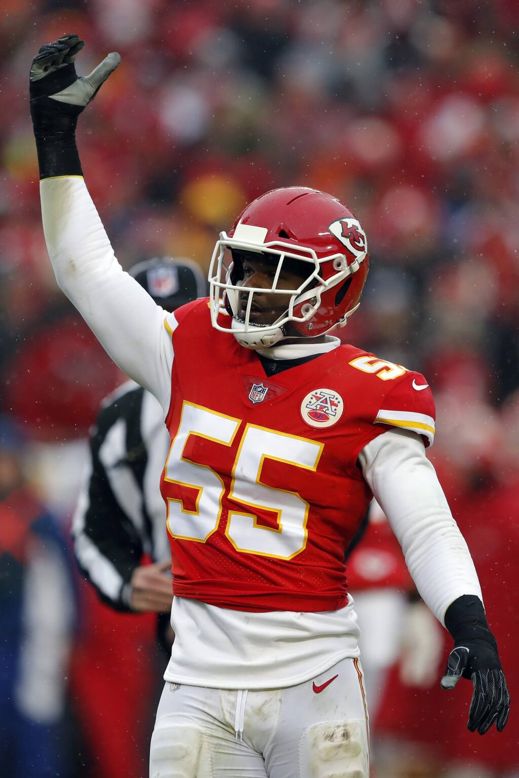 Kansas City Chiefs linebacker Dee Ford gestures during the first half of a divisional playoff game against the Indianapolis Colts in Kansas City, Mo., Saturday, Jan. 12, 2019. (AP Photo/Charlie Neibergall)