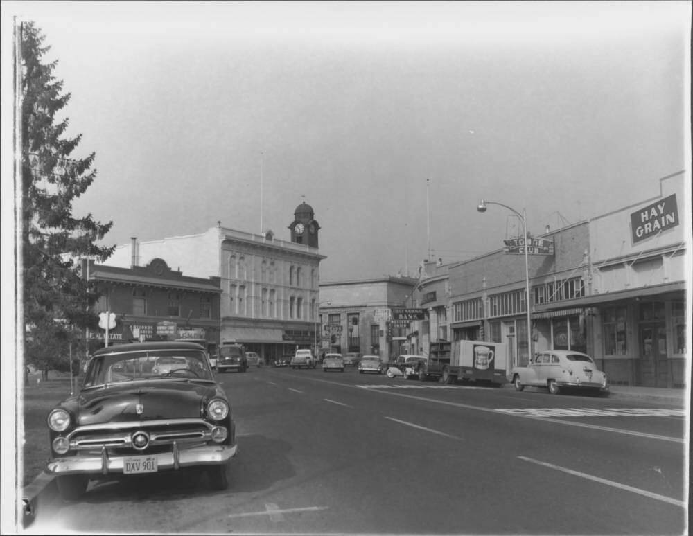 You were amazed by the number of 1950s cars still lining the city’s streets. (Sonoma County Library)