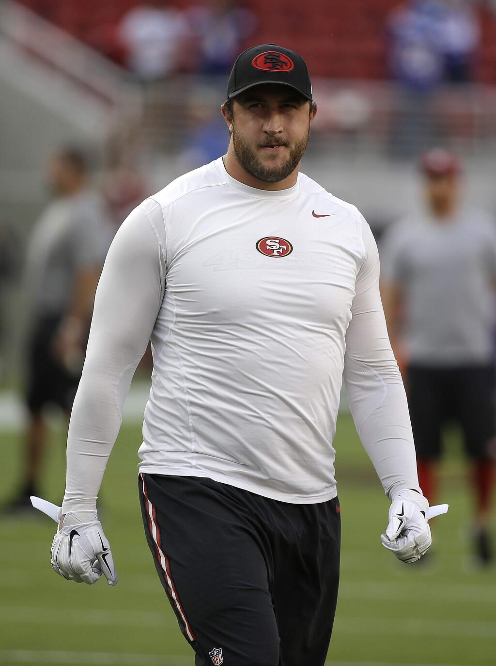 San Francisco 49ers offensive tackle Joe Staley warms up before a game against the Minnesota Vikings in Santa Clara, Monday, Sept. 14, 2015. (AP Photo/Eric Risberg)