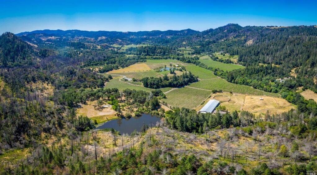 San Francisco 49ers legend Joe Montana's 87-acre ranch in Calistoga is on the market for $3.1 million, records show. (MLS)