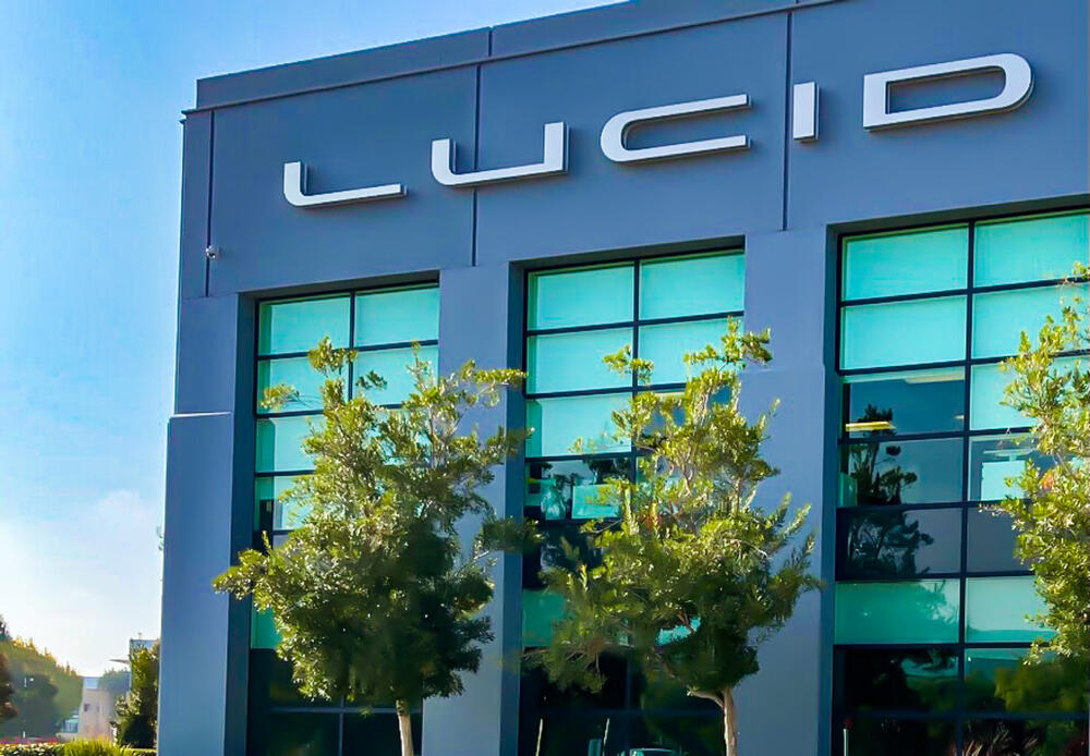 Lucid Motors building in Newark, California in 2019. (gg5795 / Shutterstock)