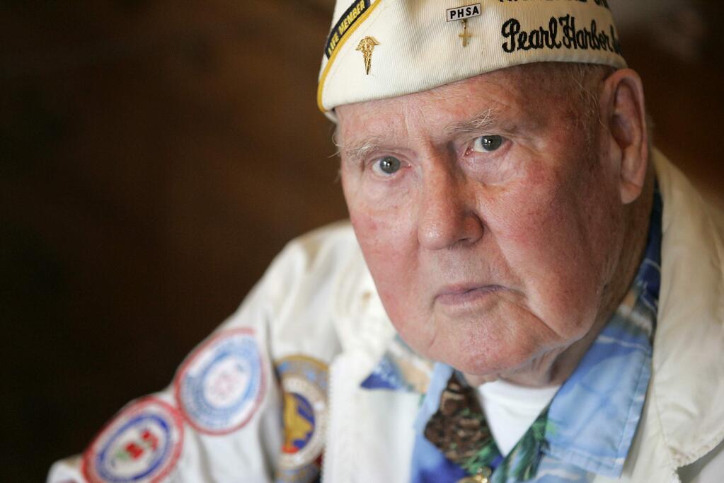 Pearl Harbor veteran Herb Louden, seen in a 2007 file photo, died Tuesday, Nov. 11, 2014. He was 97. (CHRISTOPHER CHUNG/ PD FILE)
