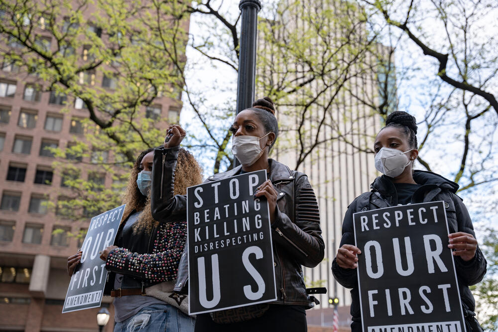 Demonstrators against police brutality in New York. (LUIGI MORRIS / Shutterstock)