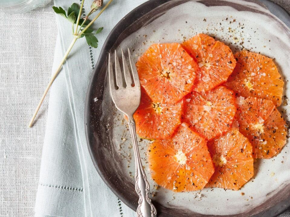 Sicilian Orange Salad from “The Good Cook’s Book of Oil & vinegar.” (Liza Gershman)