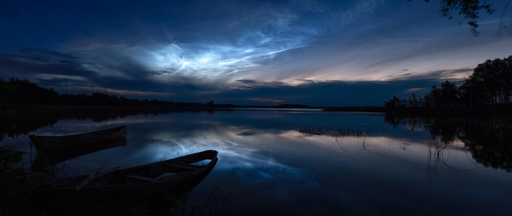 Noctilucent clouds (Viktar Malyshchyts/Shutterstock)