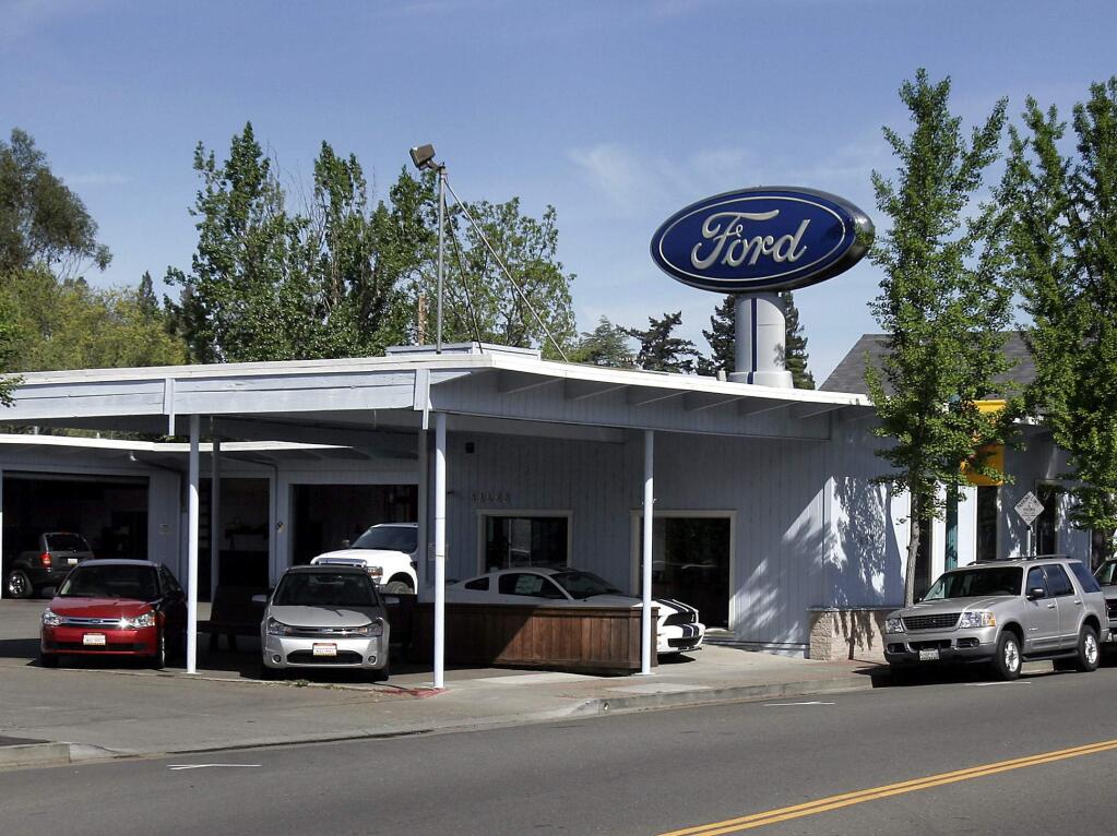 Sanderson Ford, north of the downtown of Healdsburg. April 21, 2009. The Press Democrat / Jeff Kan Lee