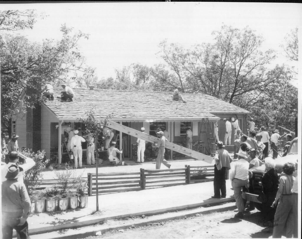 Montgomery Village - Codding construction crew work on house built in less than four hours. 19516/3/1951