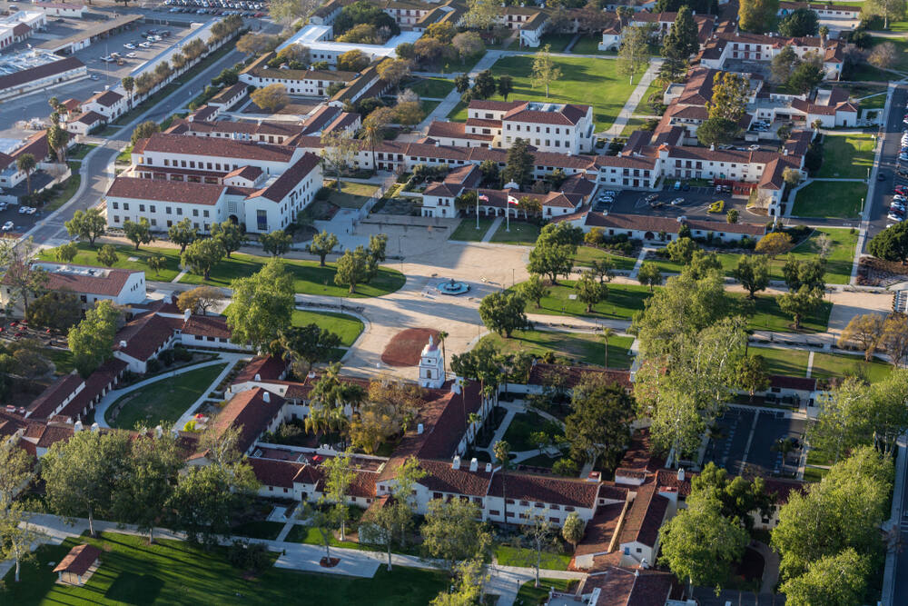 Aerial view of main campus quad area at California State University Channel Islands. (trekandshoot/Shutterstock)