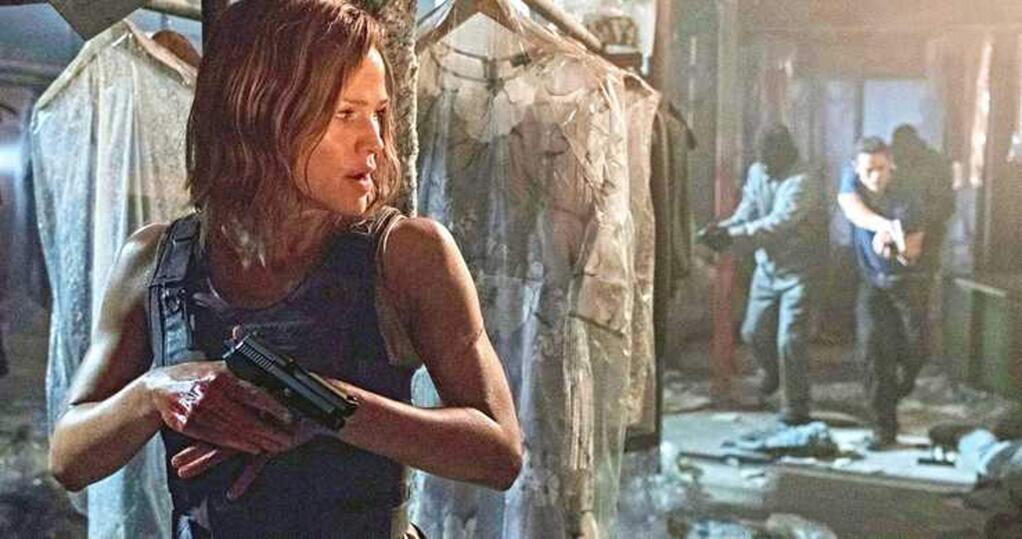 In 'Peppermint,' Jennifer Garner is Riley North, who, after her family is murdered by members of a cartel, goes into hiding to develop herself into a deadly vigilante looking for revenge. (STXfilms)