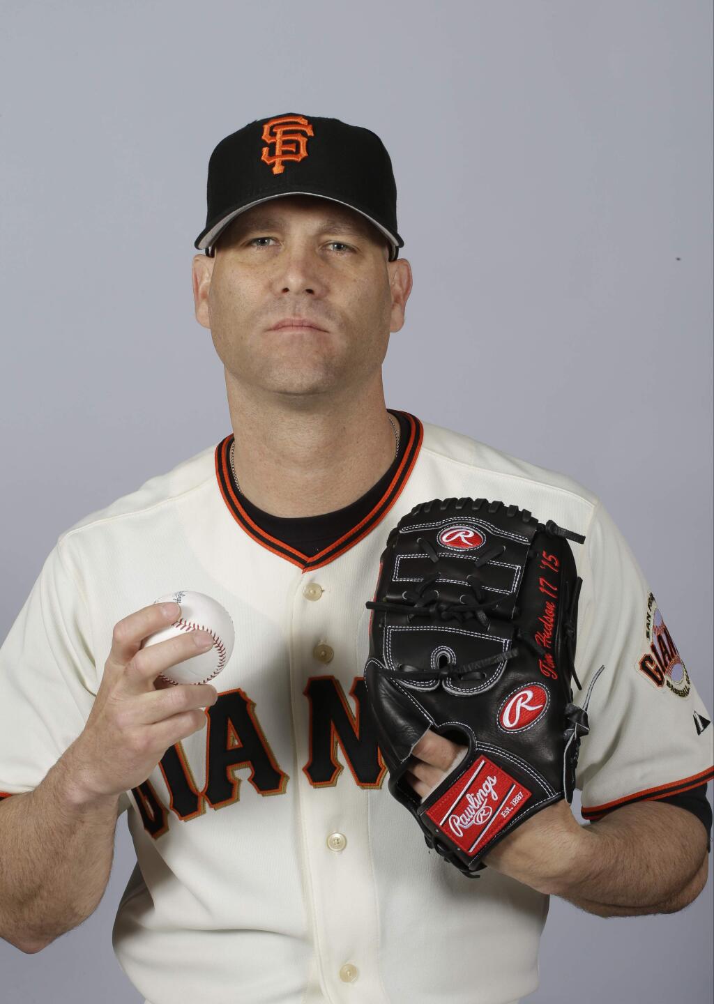 Tim Hudson of the San Francisco Giants. (AP Photo/Darron Cummings)
