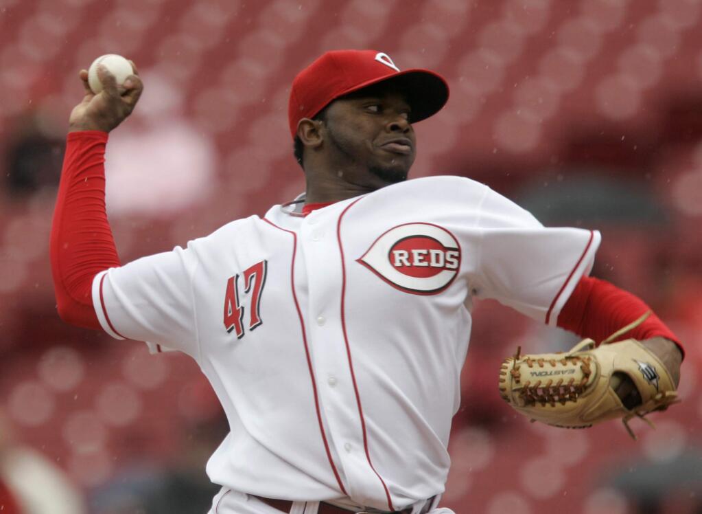 Pitcher Johnny Cueto reportedly has reached an agreement to join the Giants. (Al Behrman / Associated Press)
